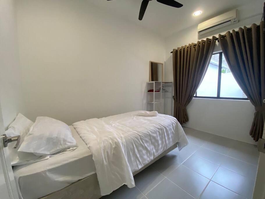 The Lawo Homestay Kuala Terengganu Bagian luar foto